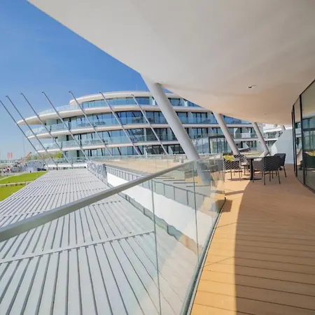 Hotel Birges Lifestyle And View 4*