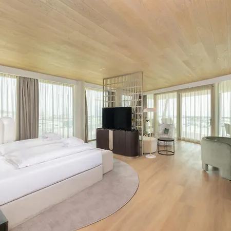 Birges Lifestyle And View Балатонфюред
