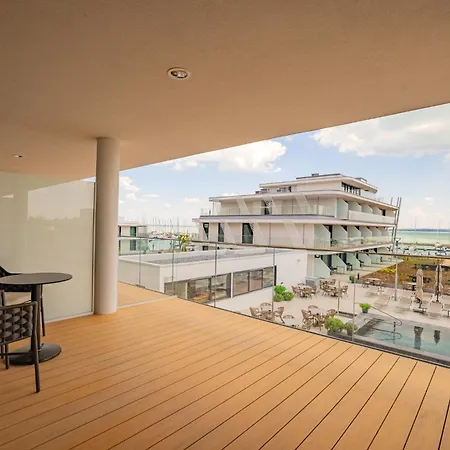 Birges Lifestyle And View Балатонфюред